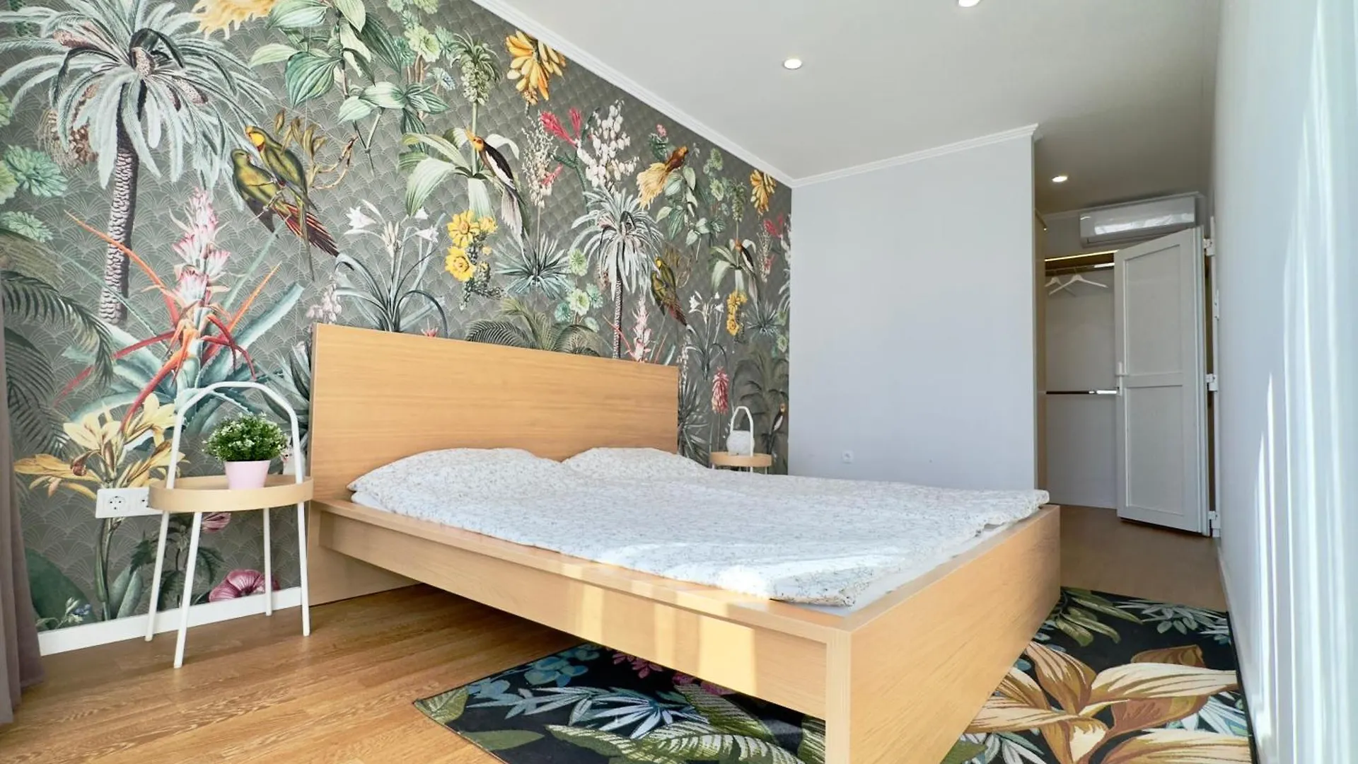 Central Blaha Haven City Center Modern Budapest Apartment