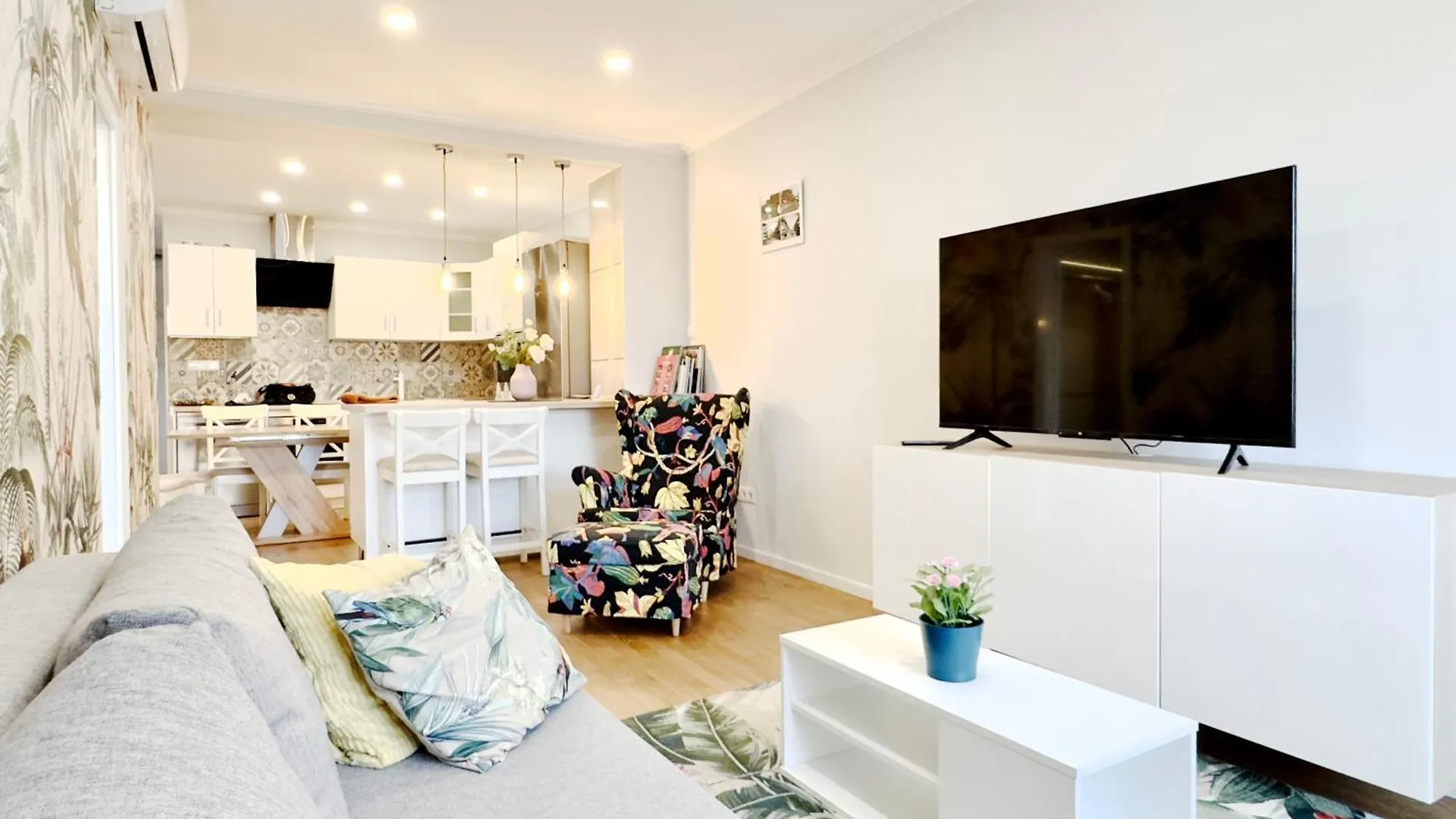 Apartment Central Blaha Haven City Center Modern Budapest